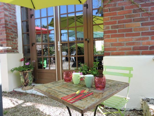 L Auberge Du Lion D Or Nanteuil-sur-Marne Exterior foto